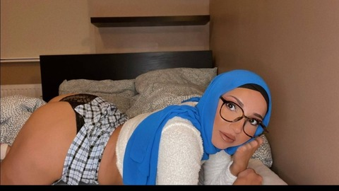 amira.hijab onlyfans leaked picture 1