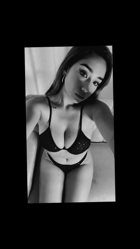 andrea_ulloa onlyfans leaked picture 1