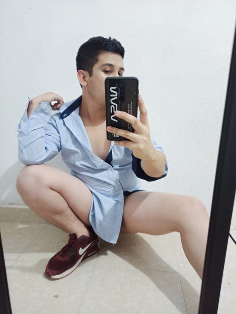 angbaexxx onlyfans leaked picture 1