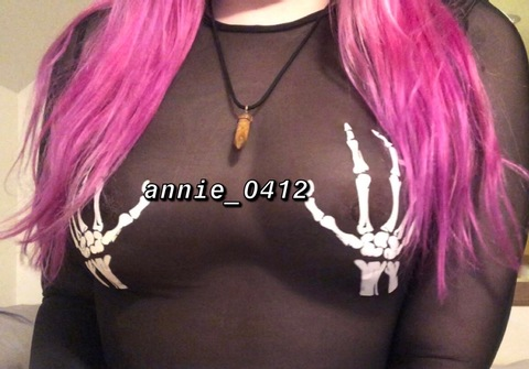 annie_0412 onlyfans leaked picture 1