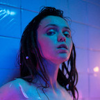 View beauty_bird (Beauty_Bird) OnlyFans 1226 Photos and 42 Videos for free 

 profile picture