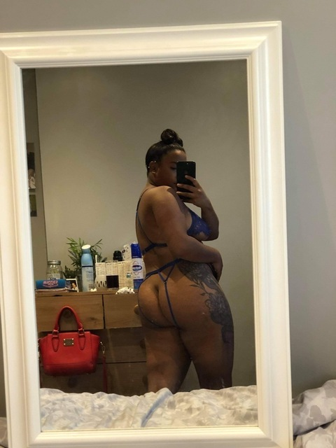 beeaauu onlyfans leaked picture 1
