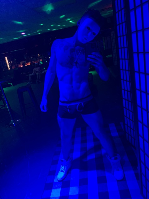 charlieknox1997 onlyfans leaked picture 1