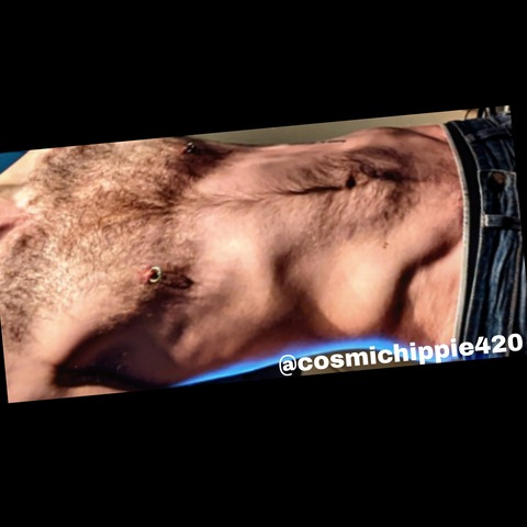 cosmichippie420 onlyfans leaked picture 1