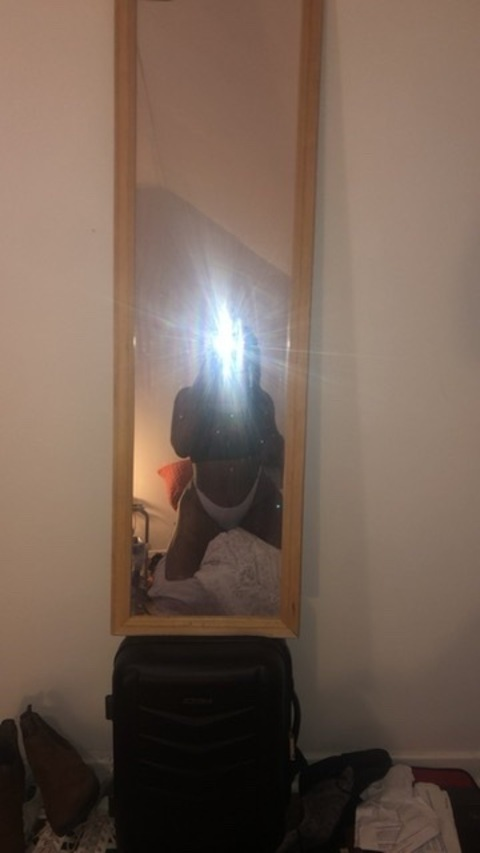 eboniique onlyfans leaked picture 1