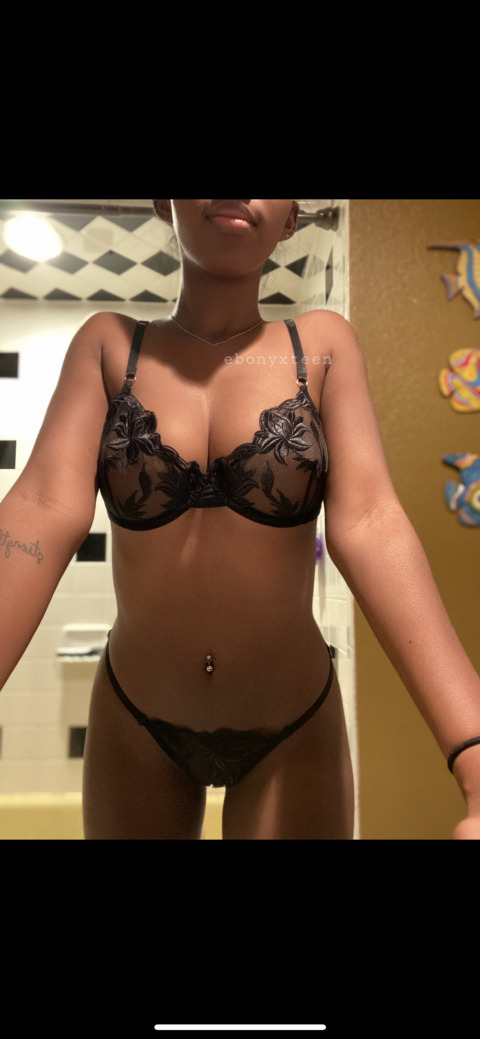 ebonyxteen onlyfans leaked picture 1