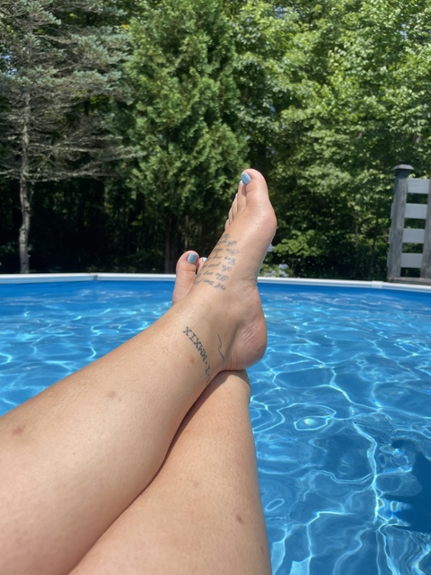 emmagetswet onlyfans leaked picture 1