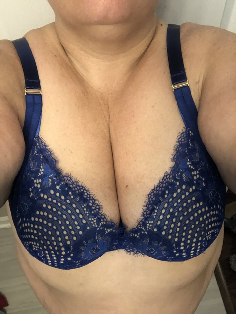 ev4u69 onlyfans leaked picture 1