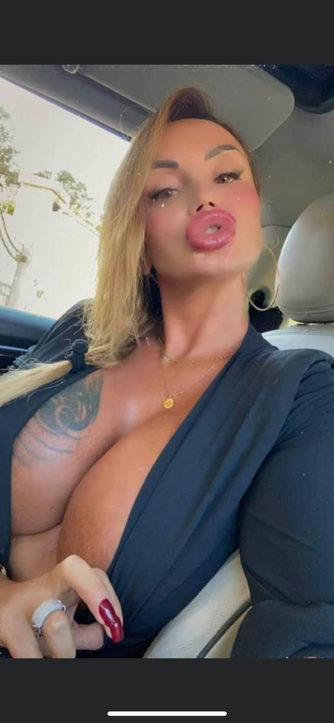 fabianapieri onlyfans leaked picture 1