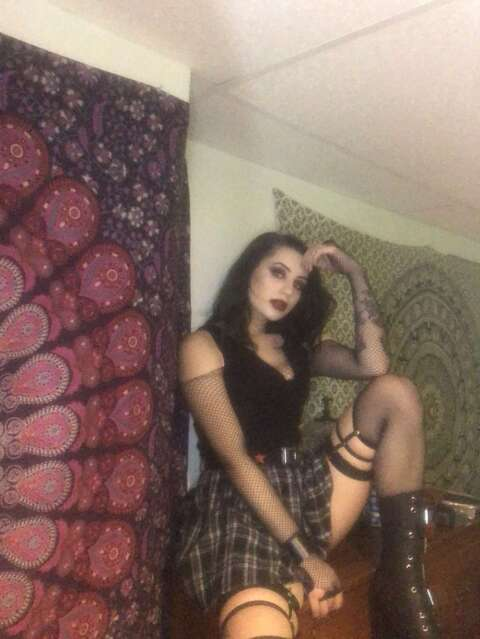 goth-babe-free onlyfans leaked picture 1