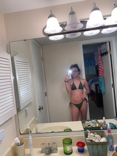 hailee7827 onlyfans leaked picture 1