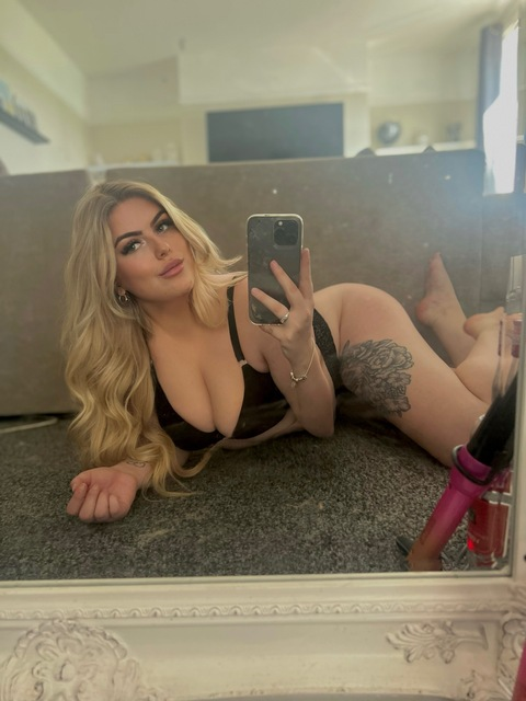 hols_xx onlyfans leaked picture 1