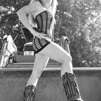 View Krazy Kowgirl (krazy.kowgirl) OnlyFans 214 Photos and 81 Videos leaks 

 profile picture