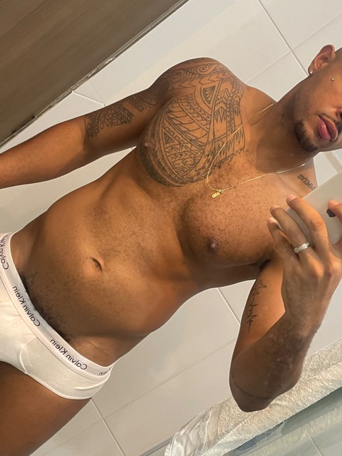 leosantana_20 onlyfans leaked picture 1