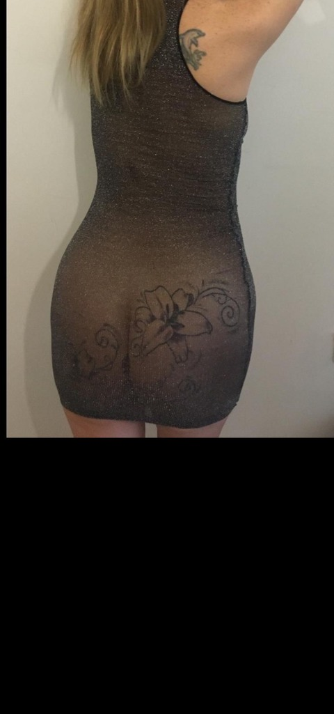lillybooty onlyfans leaked picture 1