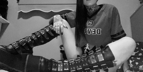 livbooxox onlyfans leaked picture 1