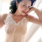 View miss_vintagebetty (Miss Vintage Betty) OnlyFans 49 Photos and 32 Videos gallery 

 profile picture