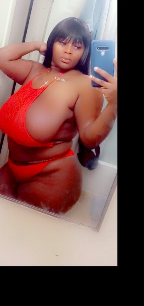 mizznenewetwet onlyfans leaked picture 1