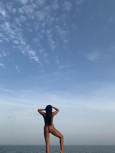 nadineartois onlyfans leaked picture 1