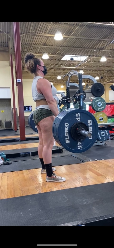 powerliftingqueen onlyfans leaked picture 1