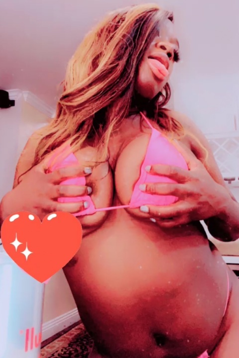 queenlbabi onlyfans leaked picture 1