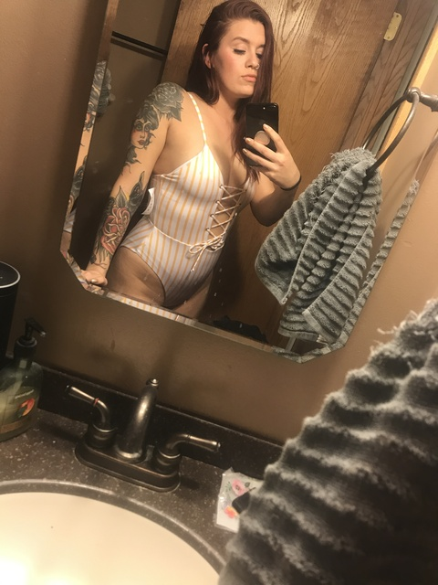 raelove onlyfans leaked picture 1