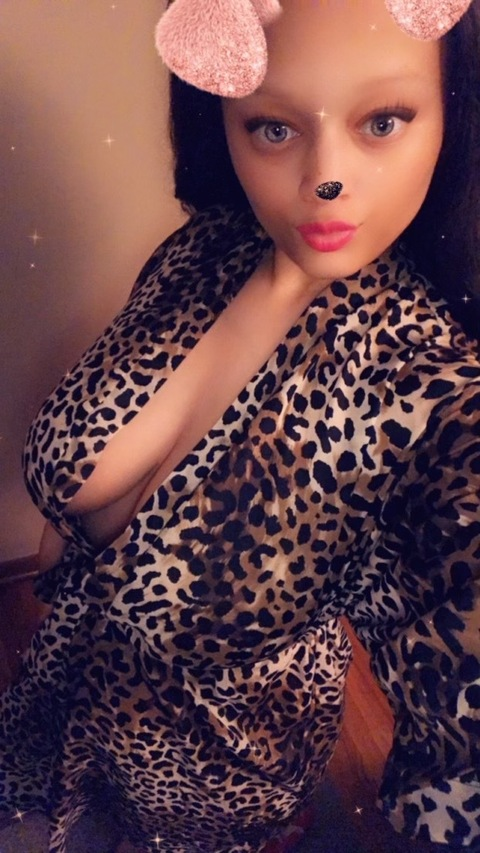 redbonefanasty93 onlyfans leaked picture 1