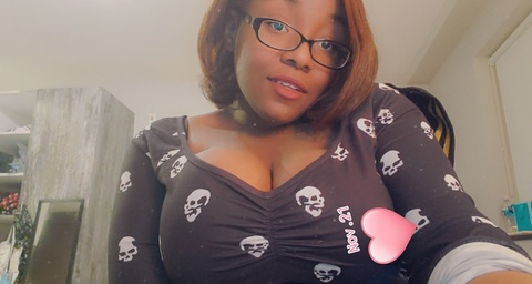 revolverthotcelot onlyfans leaked picture 1