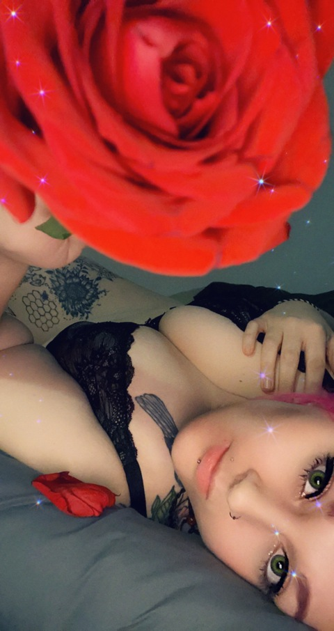 sweetpeaink onlyfans leaked picture 1