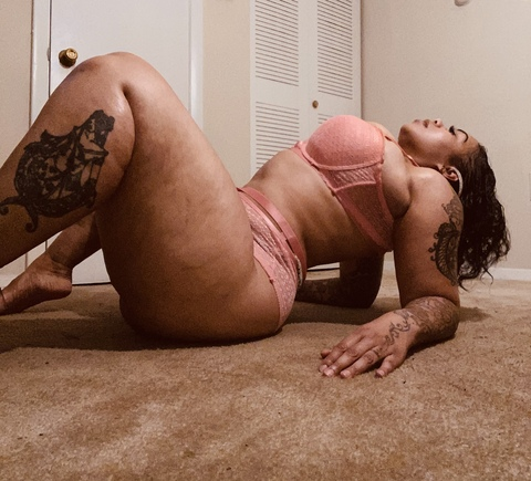 tattedbaddiee onlyfans leaked picture 1