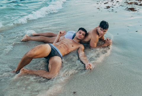 thecastillotwins onlyfans leaked picture 1