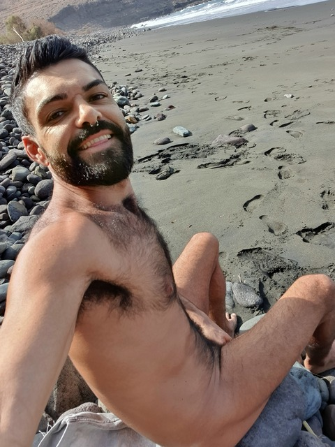 tryhairyboy onlyfans leaked picture 1