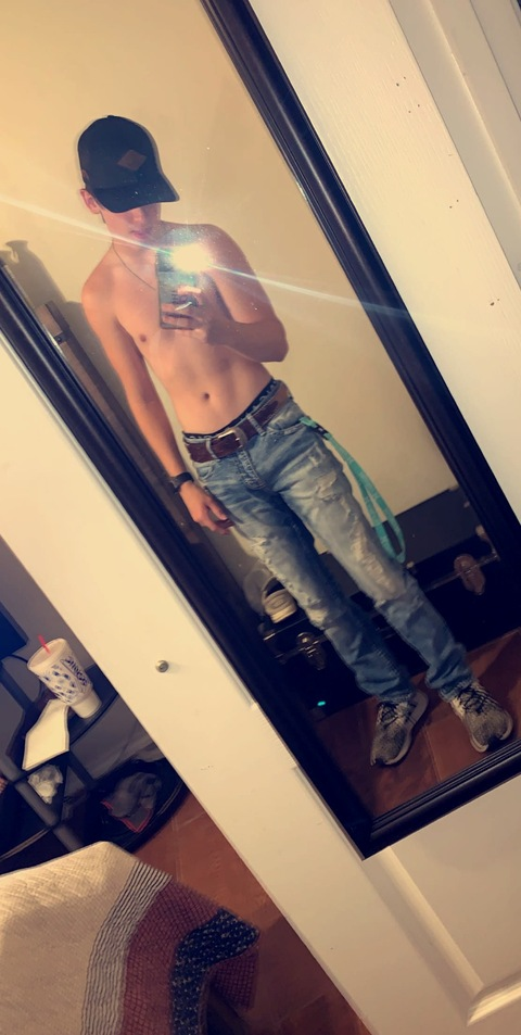 u38509670 onlyfans leaked picture 1