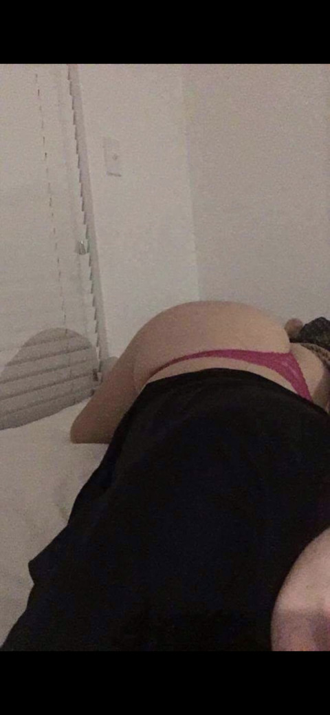 urkiwigf onlyfans leaked picture 1