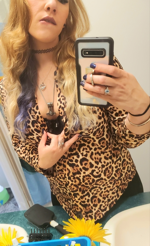 vikingbabe onlyfans leaked picture 1