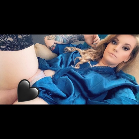 x_queenbee onlyfans leaked picture 1
