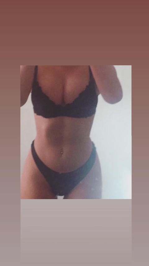 xocharxo onlyfans leaked picture 1