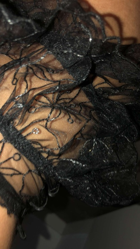 xromane.shatta onlyfans leaked picture 1